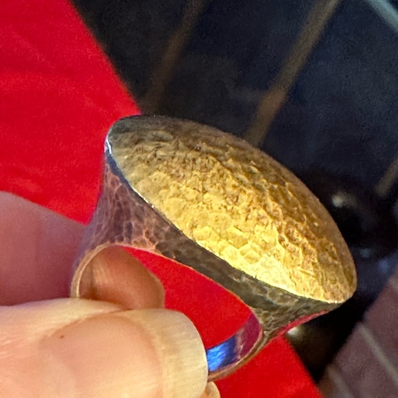WOW POSHMARK - Authentic GURHAN 18K & Sterling Silver Hammered Supermodel Ring - Picture 3 of 16